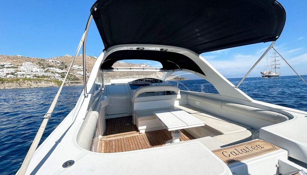 4yot-myc-eazyblue-pershing-38-mykonos-membership-yachting-club-020-xl