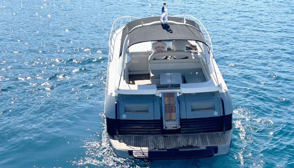 4yot-myc-eazyblue-pershing-38-mykonos-membership-yachting-club-030-xl