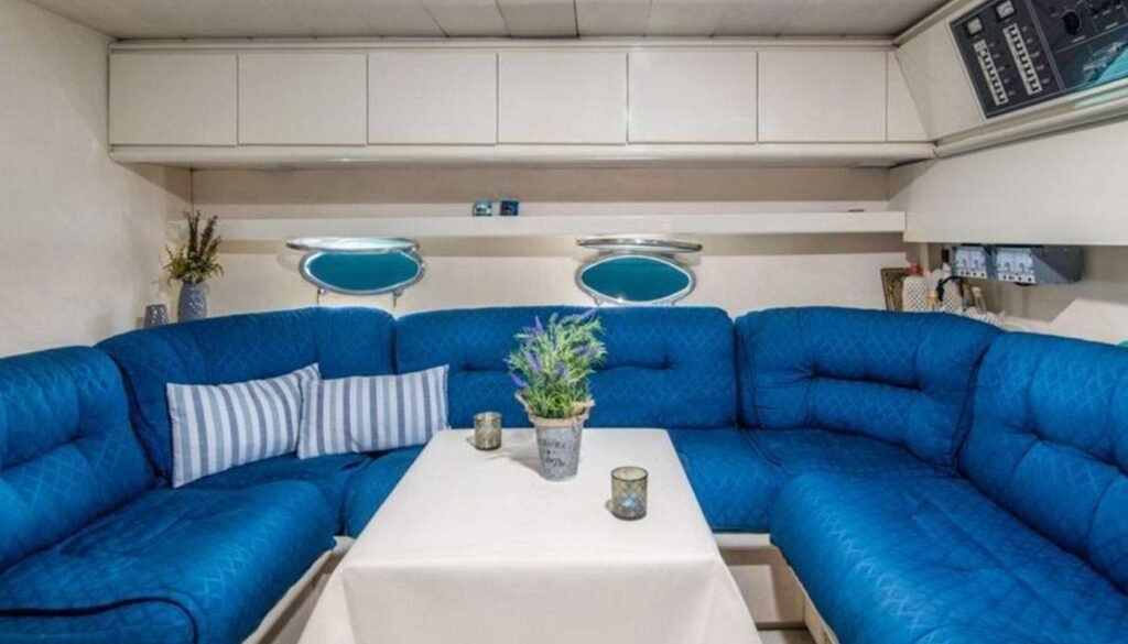 4yot-myc-eazyblue-pershing-40-mykonos-membership-yachting-club-060-xl