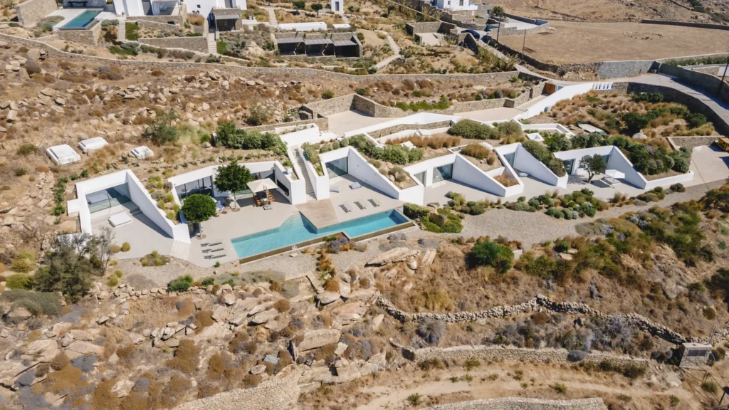 Mykonos_Cove_002