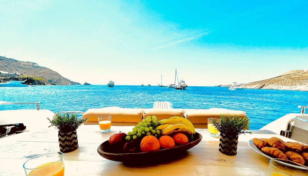 azimut-58-eazyblue-4yot-yacht-charter-040-xl