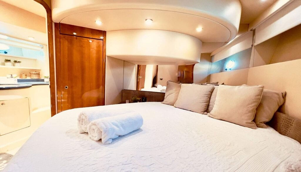 azimut-58-eazyblue-4yot-yacht-charter-120-xl