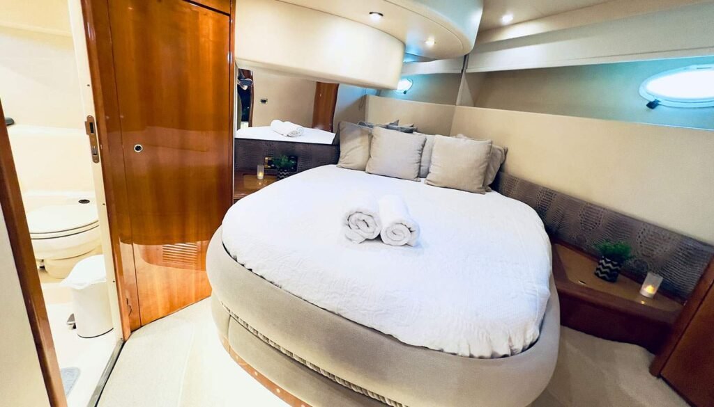azimut-58-eazyblue-4yot-yacht-charter-130-xl
