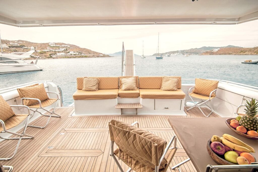 eazyblue-4yot-membership-yachting-club-ferretti-58-64-mykonos-030-xl