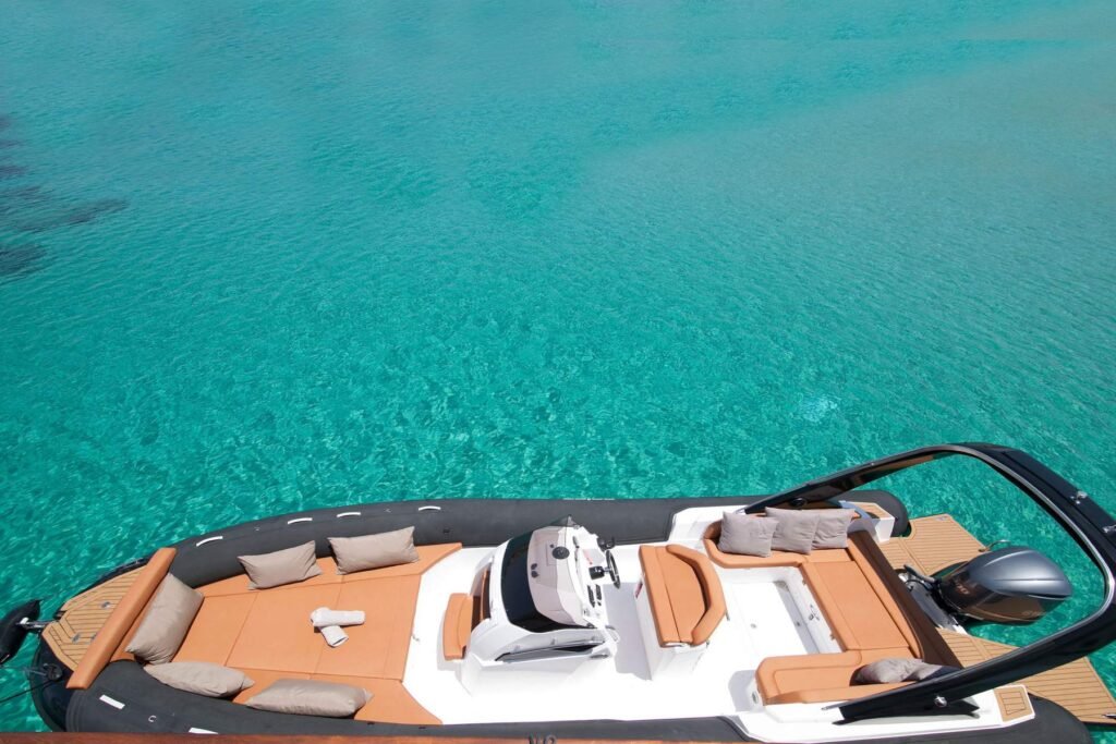 salpa-soleil-10m-eazyblue-4yot-mykonos-010-xl