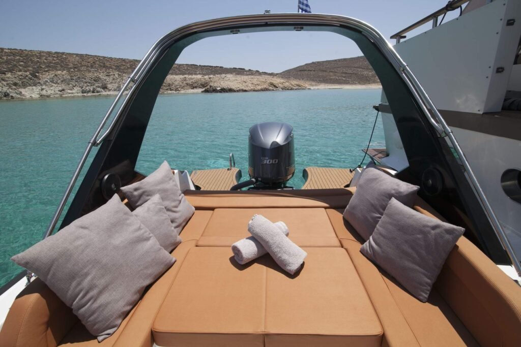 salpa-soleil-10m-eazyblue-4yot-mykonos-070-xl